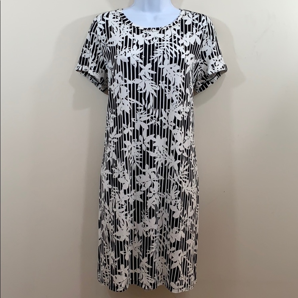 Apt. 9 Floral Short Sleeve Casual Dress  Size M
